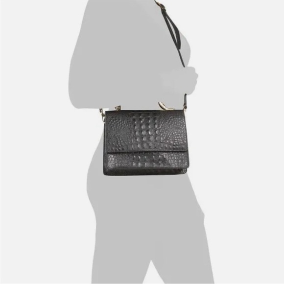 House of Harlow - Picture 3 of 3